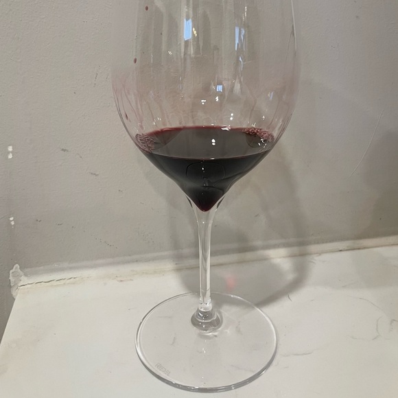 Riedel Crystal Pinot Nebbiolo Wine Grape Glasses Set of 2. - Picture 9 of 10